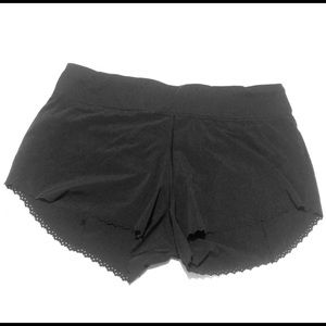 Lululemon special edition scalloped shorts